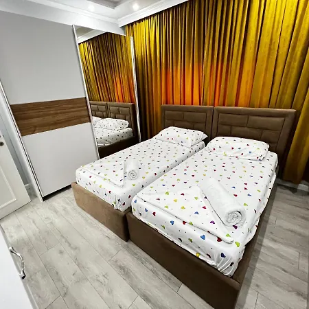 Golden Cherry Daire *