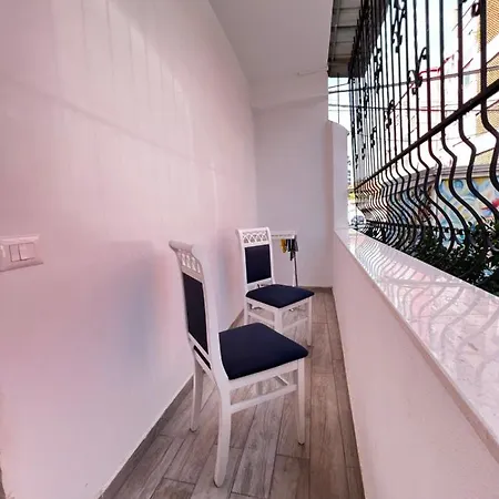 Golden Cherry * Tiran