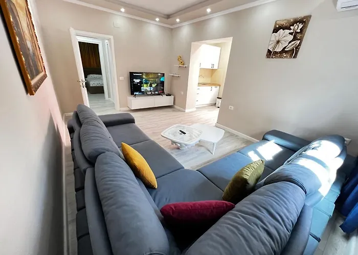 Golden Cherry Apartment Tirana