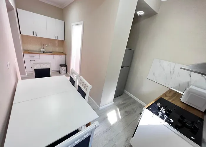 Golden Cherry Apartment