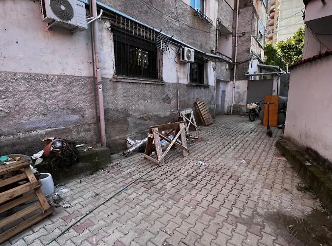 Apartment Golden Cherry