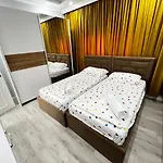 Golden Cherry Apartamento *